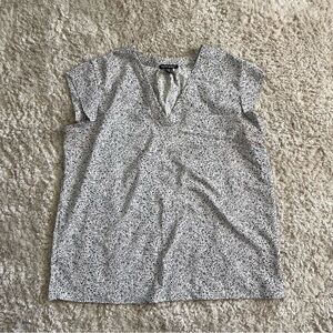 Hilary radley white pattern short sleeve blouse